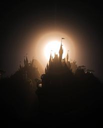 Experience a breathtaking high-angle view of a vibrant kingdom adorned with floating islands and majestic castles. This stunn