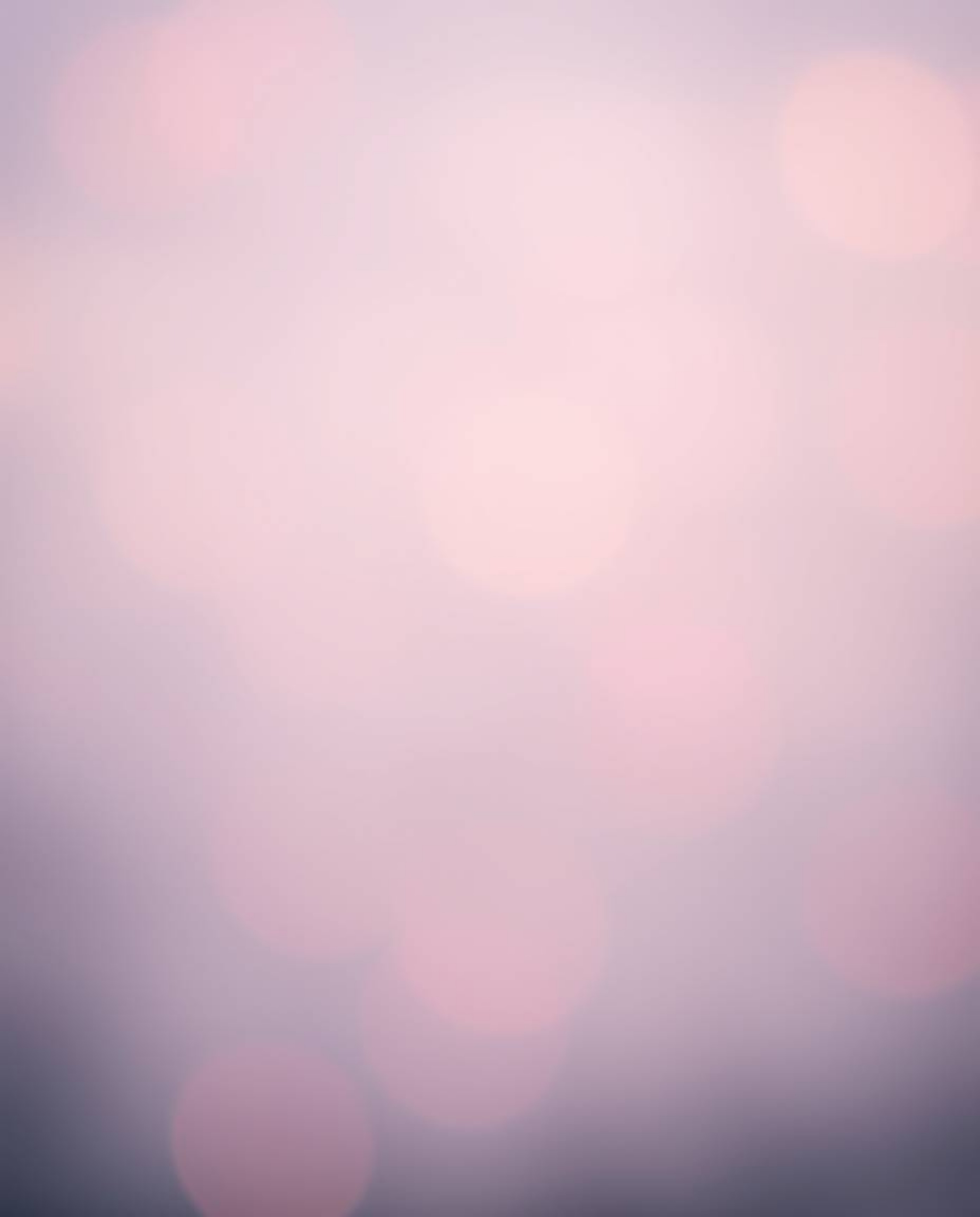 Discover stunning geometric pattern wallpapers featuring soft cinematic haze, blurred bokeh effects, and pastel gradients.  T